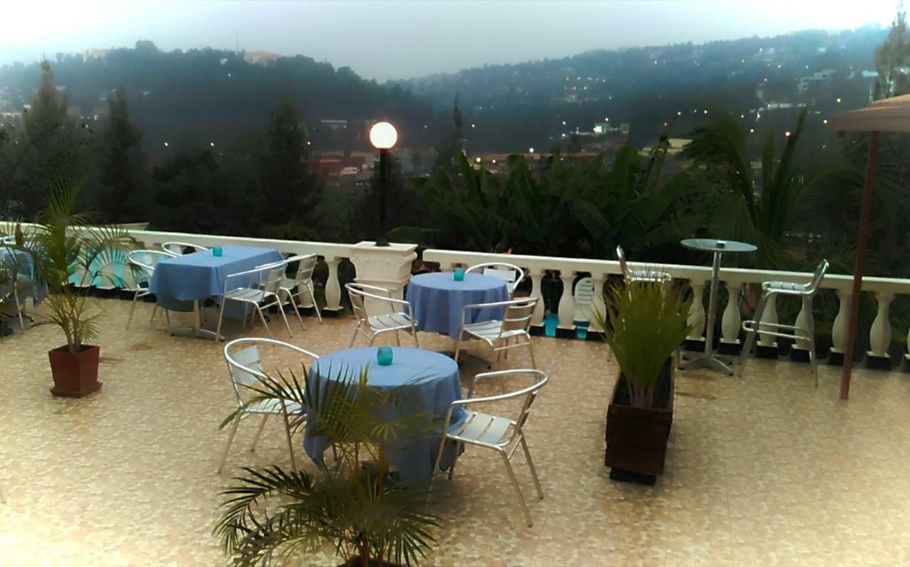 Hotel Restaurant Hellenique Appartements Kigali Esterno foto